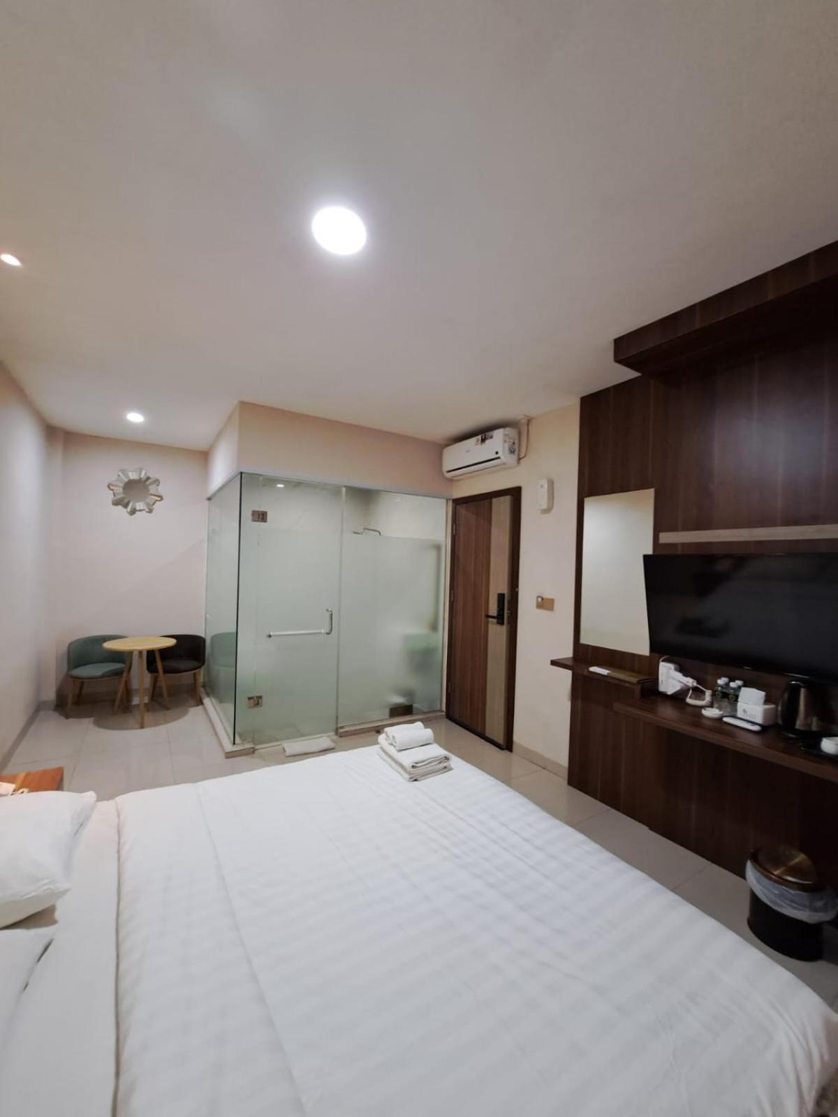 Hotel Morena Batam Bagian luar foto