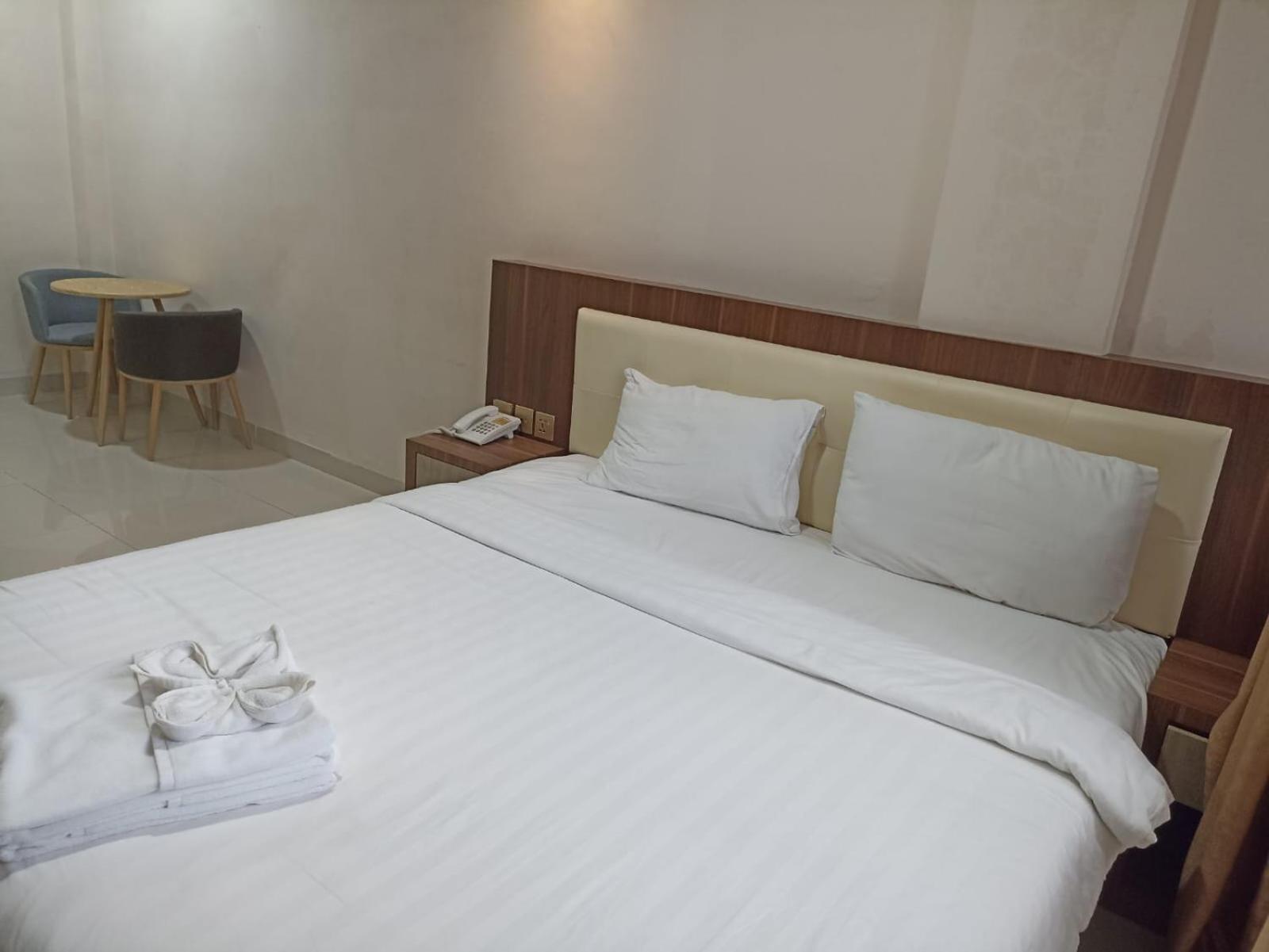 Hotel Morena Batam Bagian luar foto